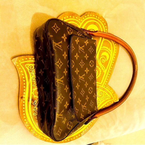 Louis Vuitton Vintage Looping Handbag Monogram
Canvas Mini / brown - Picture 2 of 16